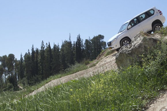 ירידה תלולה לנדקרוזר