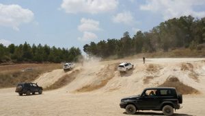 מוסמך שטח קורס נהיגה