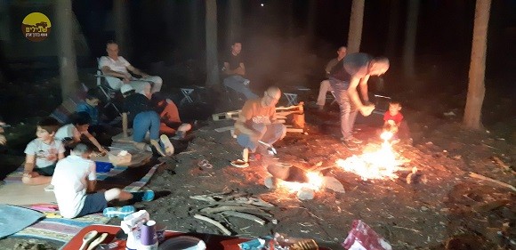 מדורה אש אוכל הפסקה חניה חהיון