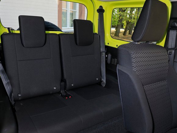 סוזוקי ג'ימני ג'ימיני מושבים פנים