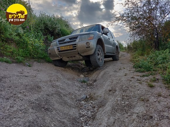 קוליס מיצובישי פאג'רו