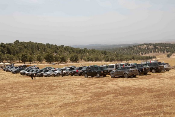 התכנסות ג'יפים אווירה מסע לנדרובר