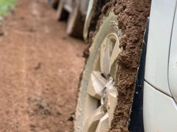 בוץ גלגל שיירה