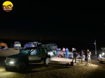 לילה התכנסות כינוס אוכל ארוחה אנשים