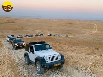 שיירה ג'יפים
