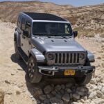 ג'יפ רנגלר מדרגה