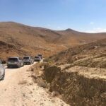 שיירה ג'יפים מדבר אווירה נוף