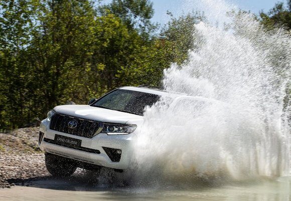 טויוטה לנדקרוזר קדמי שטח חציית מים