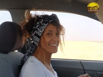 עצמאית בשטח מיטל הלל