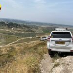 מעלה צרעה שבילים נוף טויוטה לנדקרוזר