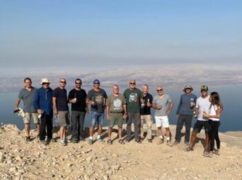 מוסמך שטח 12 אנשים