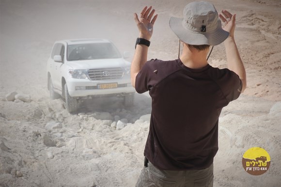 מעלה ורדית לנדקרוזר 200