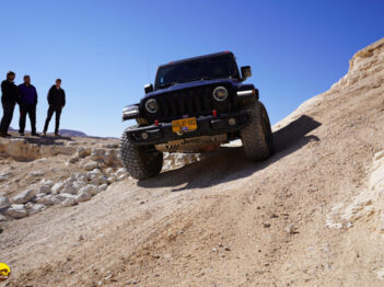 רוביקון מדרגה שפ''צ שיפוע מעל נחל חימר דרום מדבר יהודה טיול צעירים