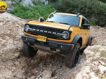 פורד ברונקו מבחן שטח