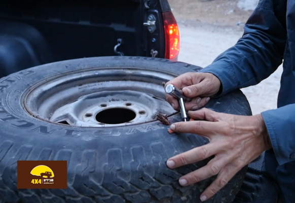 תיקון פנצ'ר בשטח