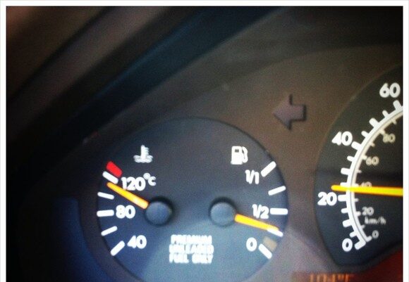 מד חום מנוע